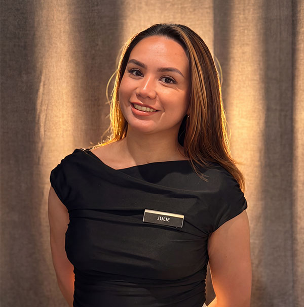 Beauty Therapist Julie Elemis Specialist