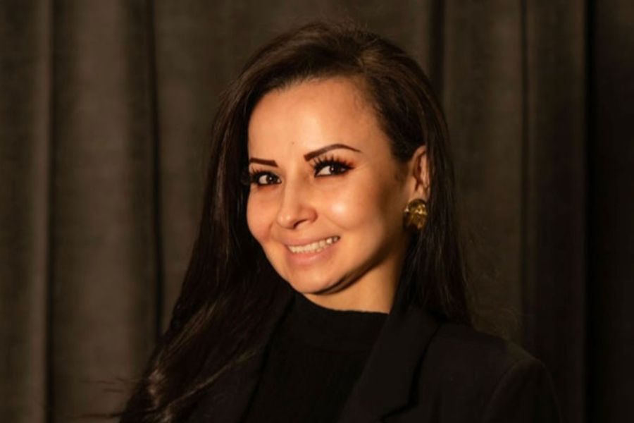 Catalina, Dermal Therapist